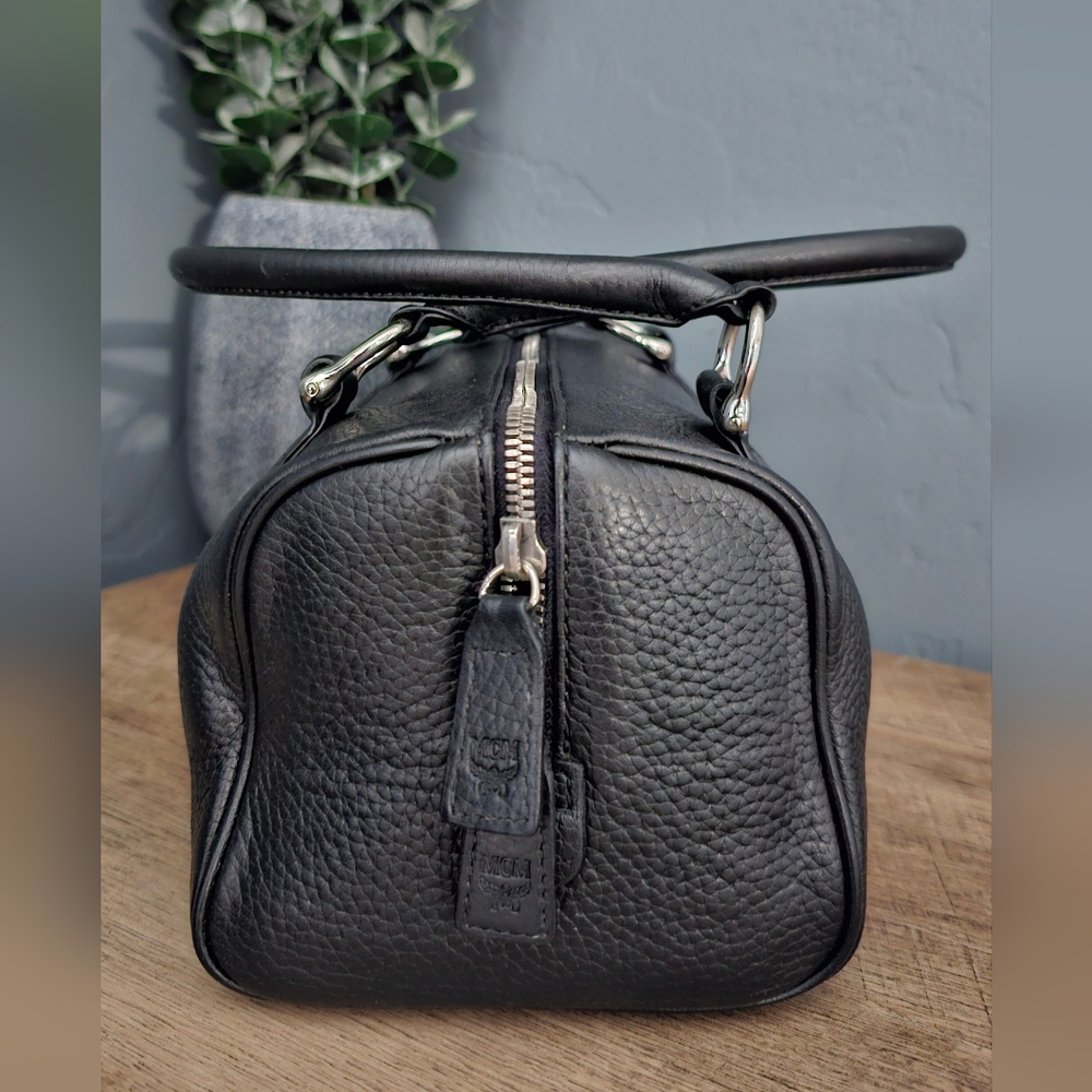 MCM Hand Bag - Picture 4 of 10
